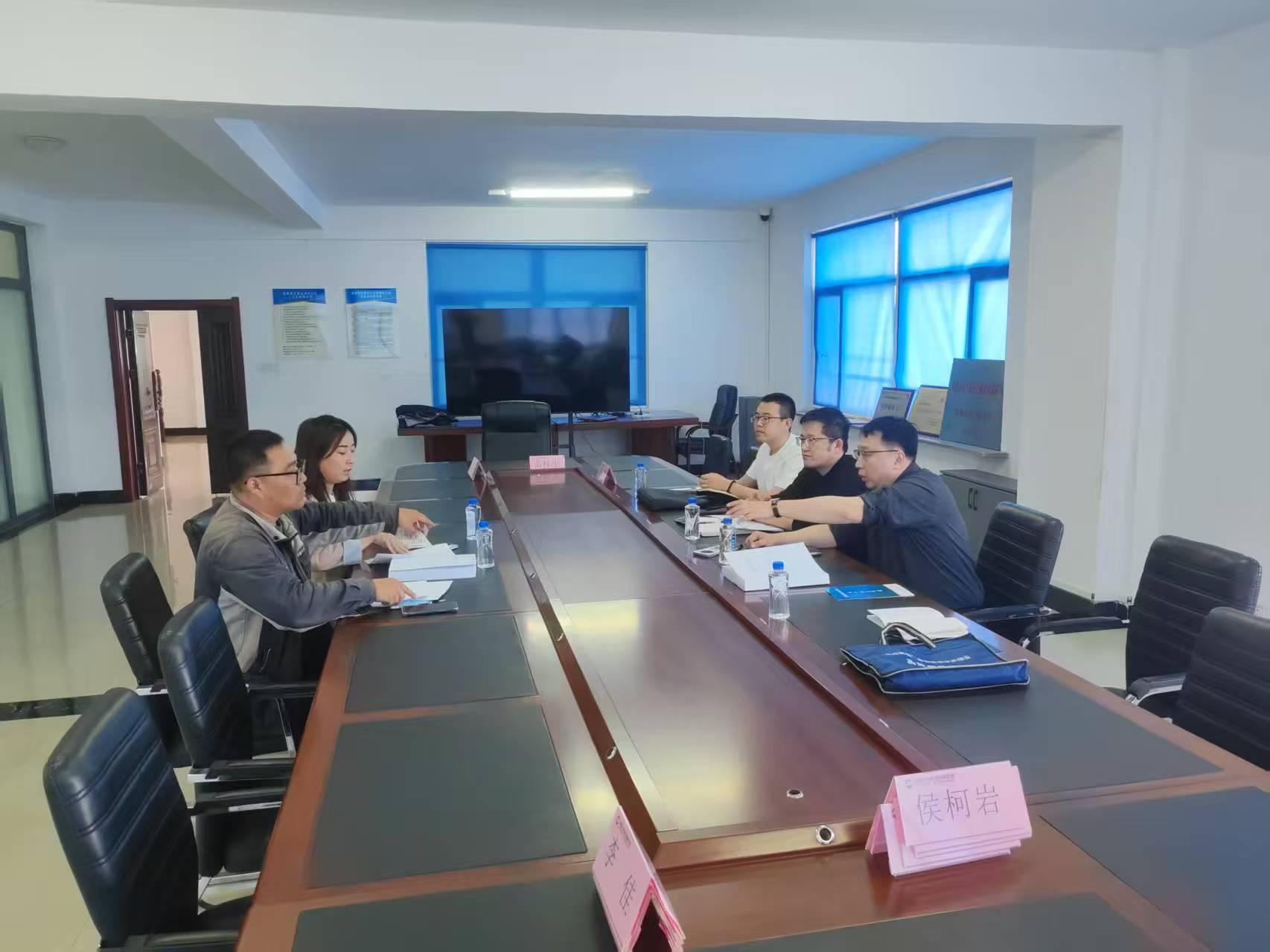 市工信局到九丰液压有限公司解读平台政策栏目.jpg
